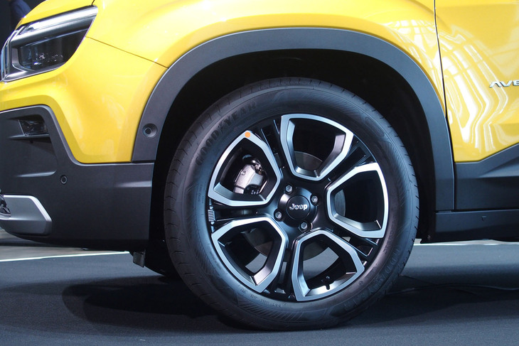 ジープ・アベンジャー ローンチエディション（フロントホイール）