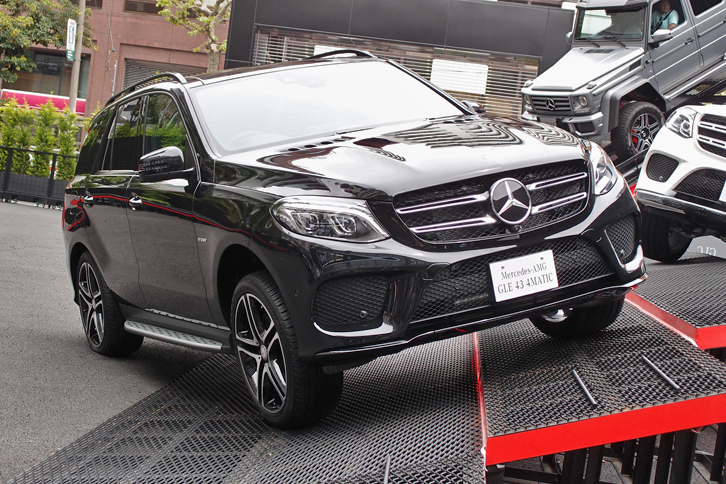 「メルセデスAMG GLE43 4MATIC」