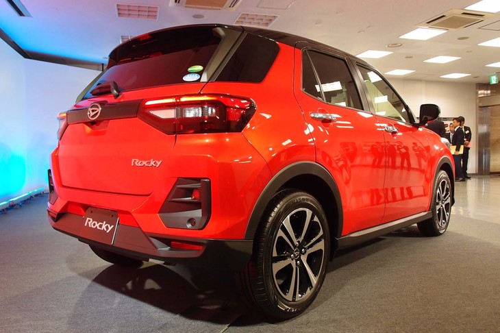 ダイハツ・ロッキーG