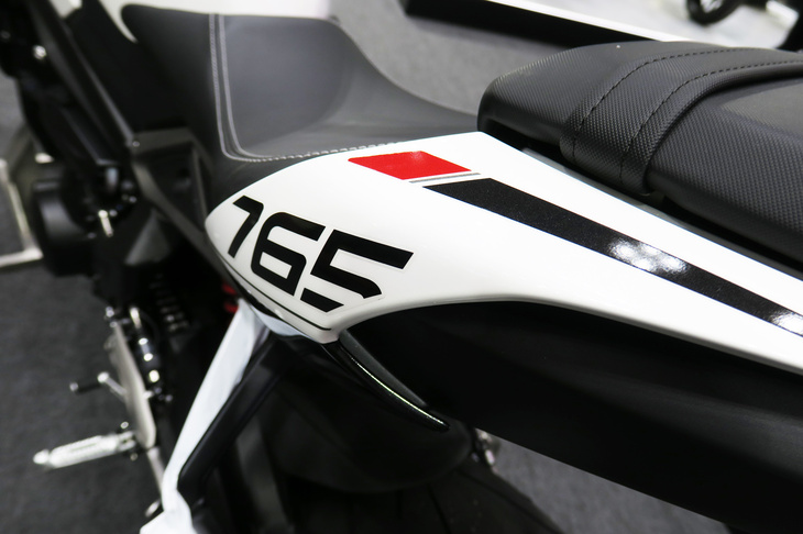 トライアンフ・ストリートトリプル765R