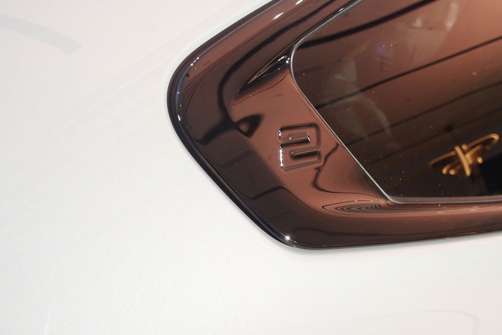 M235i xDriveグランクーペ（Cピラー）