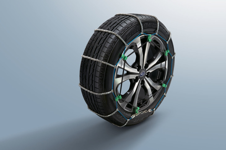 スバルでは、新型車開発の際に、必ず同時に純正チェーンの開発を行うという。チェーン装着時の挙動や走破性なども、すべてこの純正チェーンで十分時間をかけてテストする。「安全性とマッチングを考えれば、社外品ではなく純正品を選んでほしい」とはスバルの弁。