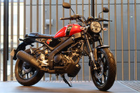 新型バイク「ヤマハXSR125 ABS」発表会の会場から