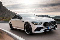 メルセデスAMG GT 4ドアクーペ
