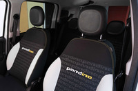 シートにも「Pandina」の文字が。パンディーナは2024年7月から順次各国で発売の予定だ。