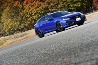 10代目となる新型「シビック」は、2017年9月に発売。同年11月中旬の時点で約1万2000台を受注したという。