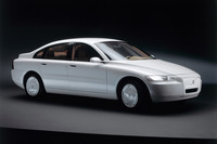 1992年に発表されたボルボのコンセプトカー「ECC」。ガスタービン式ハイブリッドシステムの搭載に加え、再生可能素材の積極的な採用も注目を集めた。