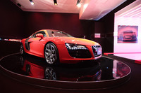 「R8 5.2FSIクワトロ」は、すでに2009年4月より予約注文を受け付けている。デリバリーは7月下旬の予定だという。