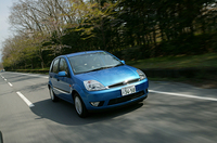 フォード・フィエスタ1600GHIA（4AT）【ブリーフテスト】の画像