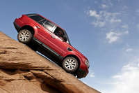 環境破壊を最小限に抑えようというランドローバーのコミットメント「Fragile Earth」。環境保護団体への車両提携というカタチでもエコに積極的な姿勢を見せる。