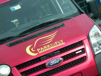 「パーク・トゥ・フライ」の「フォード・トランジット」。