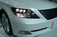 ロービームにはLEDヘッドランプが採用される。