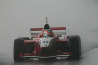 2位となった松田。やはり朝のフリー走行のヘアピンで。