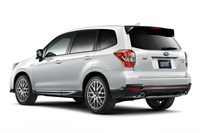 STIチューンの「スバル・フォレスター」登場の画像