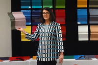 プレゼンターを務めるアクサルタ コーティング システムズ社 カラーマーケティングマネージャーのナンシー・ロックハート氏。