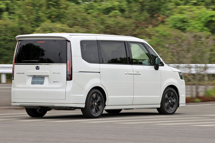 ホンダ・ステップワゴンe：HEVスパーダ