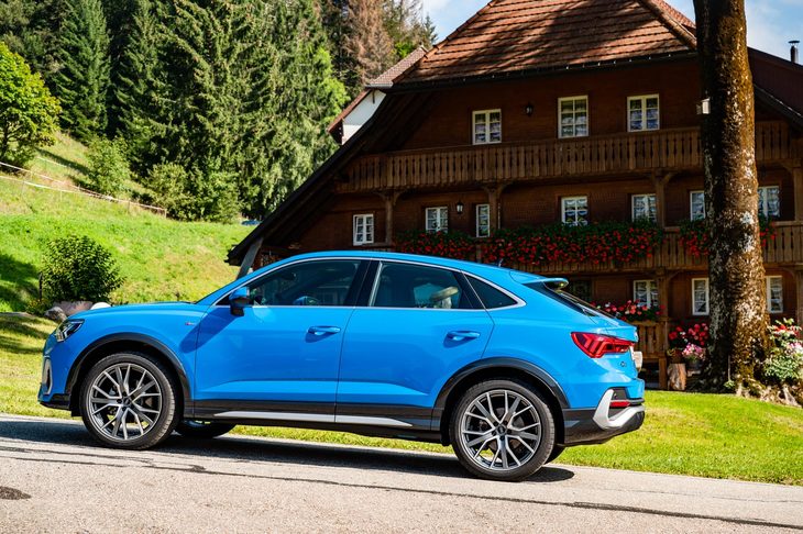 アウディQ3スポーツバック35 TFSI