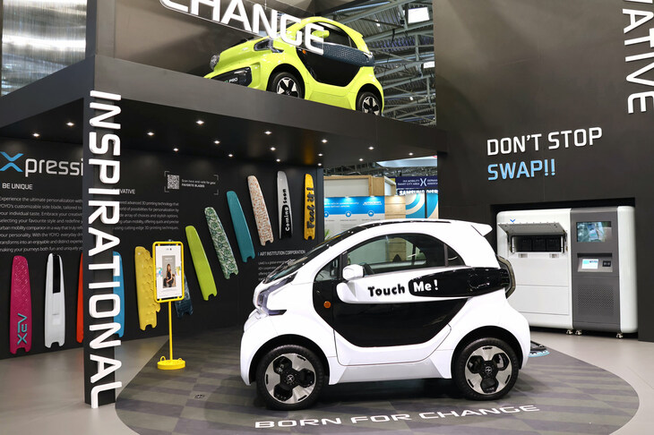 今回はイタリアで頻繁に見かけるようになった「XEVヨーヨー」について解説する。写真は2023年9月、独ミュンヘンで開催された「IAAモビリティー」のXEVブース。