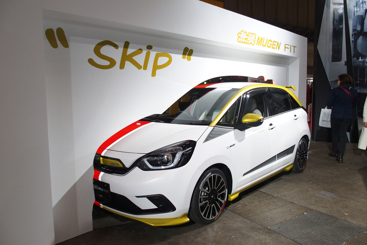 MUGENフィット プロトタイプ（用品装着車）