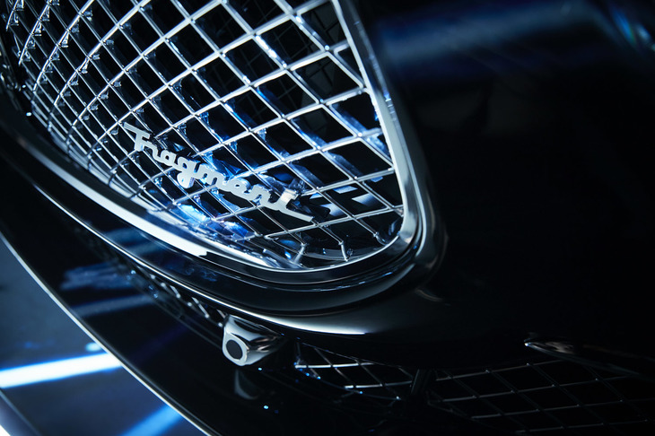 マセラティ・ギブリ オペラネラ（フロントグリル）