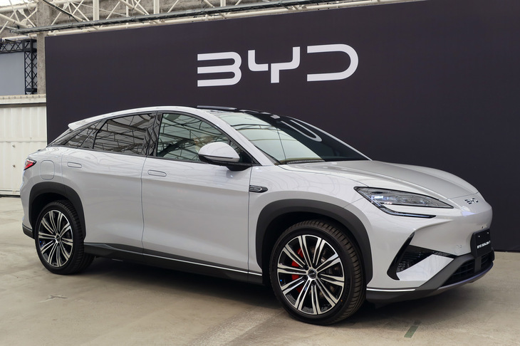 BYDの新型SUV「シーライオン7」。そのディテールにも表れているとおり、BYDでは今後、「シール」に導入したデザインコンセプトを各モデルに展開していくようだ。