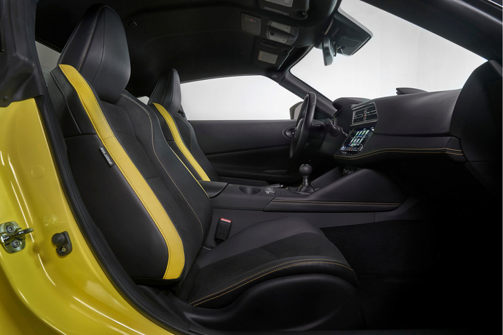 「Zプロトスペック」のインテリア。