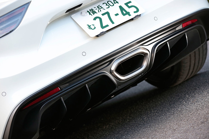 リアウイングを持たないデザインにこだわったという「A110」。その上で十分な空力性能を得るべく、リアエンドにはディフューザーが装備される。