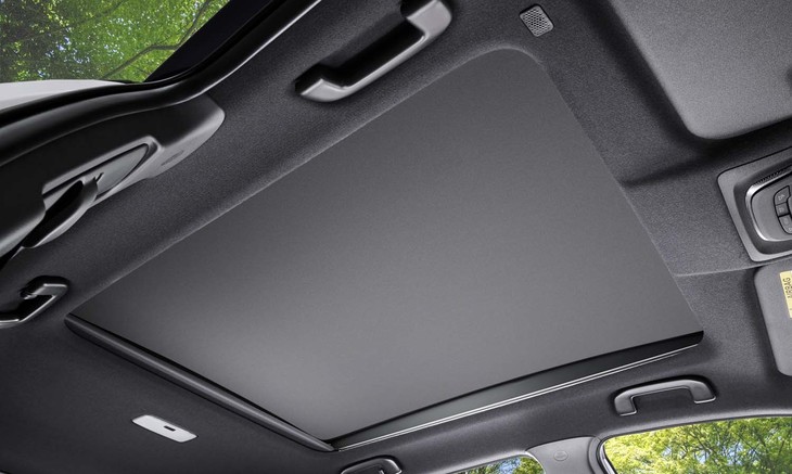 トヨタ・カローラ クロス（パノラマルーフ）