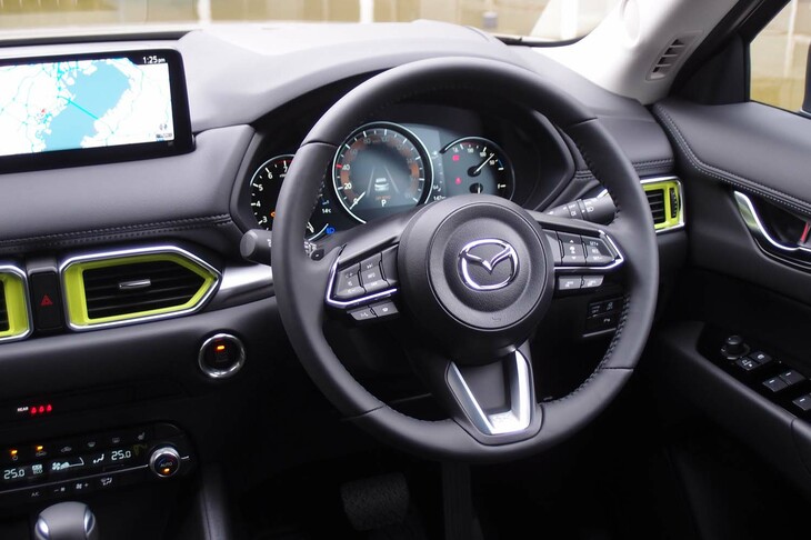 マツダCX-5 20Sフィールドジャーニー（ステアリングホイール）
