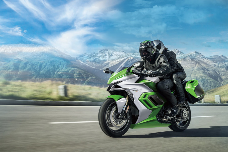 水素事業に取り組む川崎重工業の技術がフィードバックされれば、水素エンジンや燃料電池を搭載したモーターサイクルが登場するかもしれない。