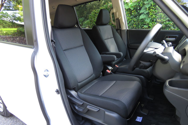 ホンダ・フリード＋ Gホンダセンシング（1列目シート）