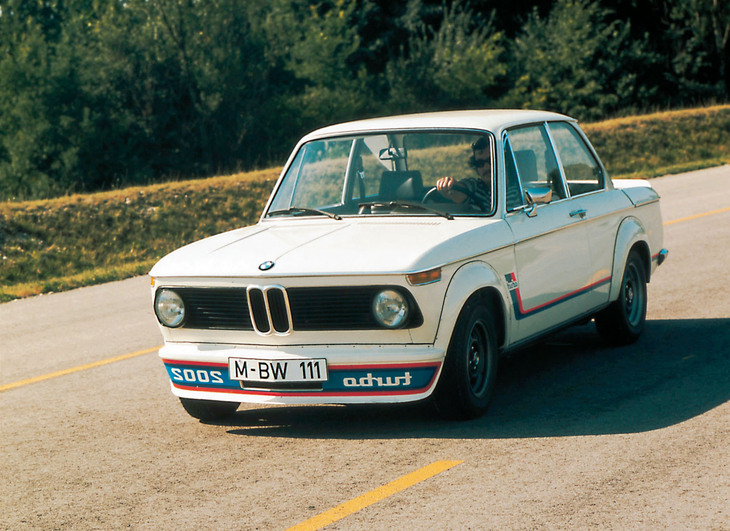 BMWのスタンドでは「2002ターボ」と命名されたモデルが初公開されていた。同年のIAAはターボ時代の幕開けを告げるショーであったといえよう。（写真＝BMWアーカイブス）