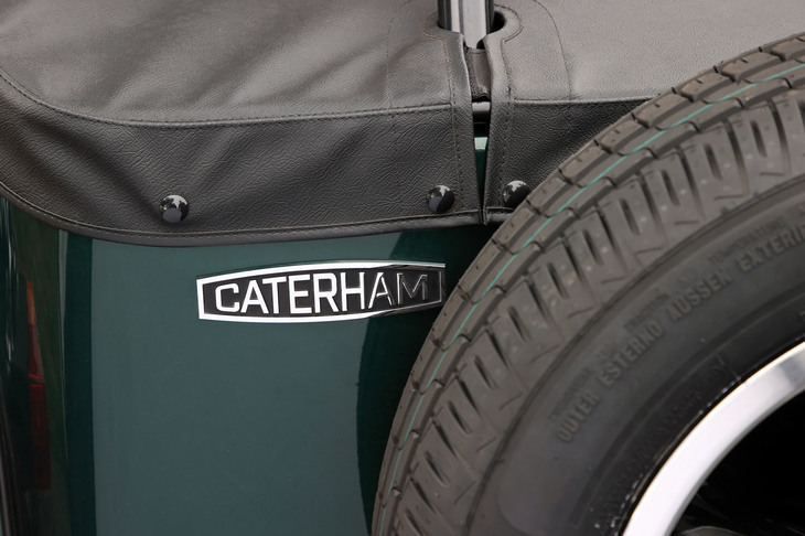 かつてはF1にも手を出すなど、拡大路線をとる時期もあったケータハムだが、今は初心にかえって少量生産のスポーツカーづくりに専念。2021年4月に、日本のVTホールディングスの傘下に入った。