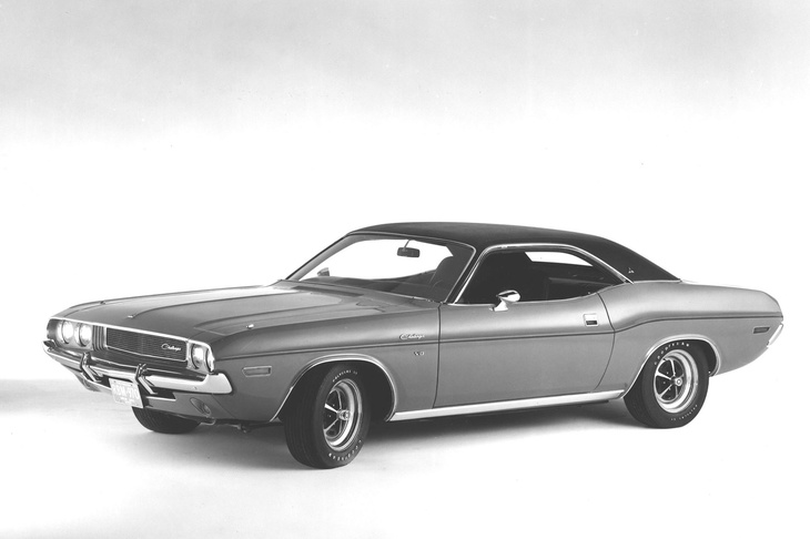 1970年にデビューした初代「ダッジ・チャレンジャー」。『バニシング・ポイント』に登場した白いチャレンジャーのイメージは強烈で、クエンティン・タランティーノ監督が映画『デス・プルーフ in グラインドハウス』にオマージュとして登場させている。