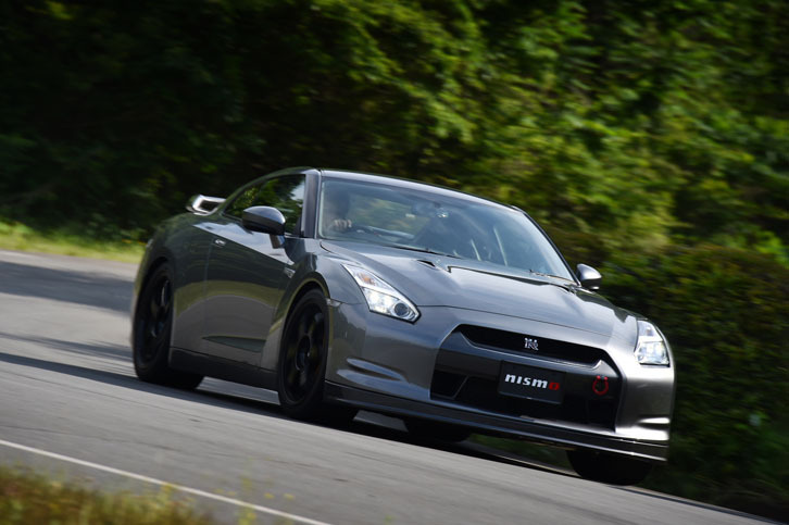 NISMOは今回、最新モデルではなく、中古車をベースとした「GT-R」のチューニングメニューを提案した。