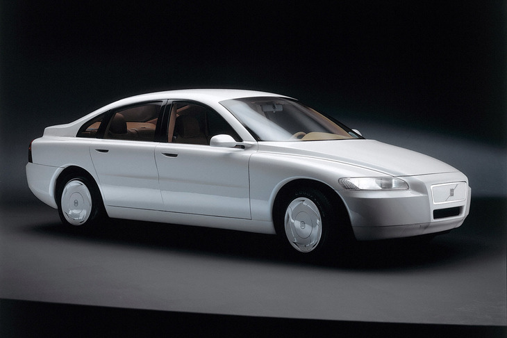 1992年に発表されたボルボのコンセプトカー「ECC」。ガスタービン式ハイブリッドシステムの搭載に加え、再生可能素材の積極的な採用も注目を集めた。