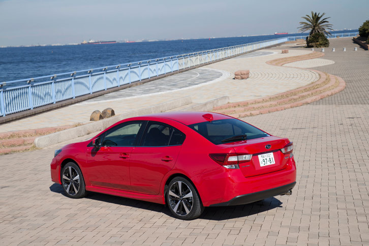 今回試乗したのは、セダンモデル「G4」の「2.0i-S EyeSight」。専用の空力パーツや18インチホイールなどを備えた、スポーティーな上級グレードである。