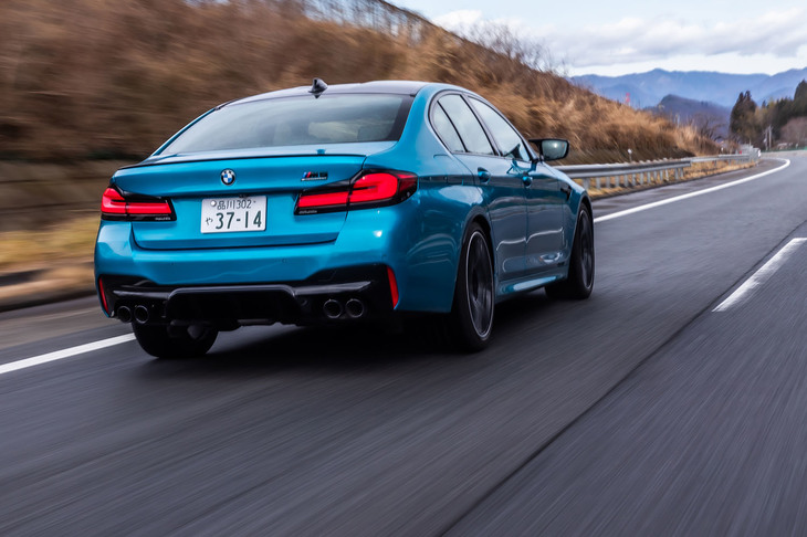 今回の試乗では高速道路と山岳路をメインに約500kmを走行。燃費は満タン法で8.1km/リッターを記録した。