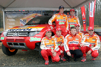 三菱、ダカールラリー8連覇に気合十分