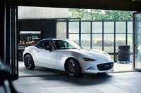 2021年12月16日に発表された、「マツダ・ロードスター」の特別仕様車「990S」。