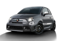 「アバルト595コンペティツィオーネ」にマットグレーの限定モデル登場