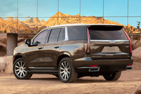 GMが新型「キャデラック・エスカレード」を発表　湾曲型OLEDディスプレイなどの先進装備を多数採用の画像