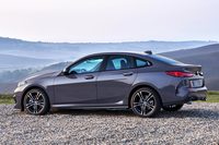 「BMW 2シリーズ グランクーペ」にディーゼルエンジンを搭載した「218d」が登場の画像
