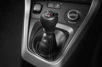 トヨタが「GRヤリス」を一部改良　新開発のタイヤやステアリングホイールを採用の画像