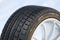 ここで紹介した横浜ゴムの試走会も含め、今冬も数多くのイベントに参加し、さまざまな製品の実力に触れてきた河村氏。「アイスガードiG60」はそうしたイベントで試した冬用タイヤの中でも、トップレベルの性能を有していたようだ。