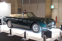 アストンマーティン ワークスで完全レストアされた「DB6 Mk2ヴォランテ」。1969年7月から1970年11月までの間に、わずか38台のみが生産された。レストア済みの車両は2億2000万円で販売される。
