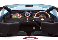 「江戸ナビ」を装備したインストゥルメントパネル。