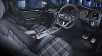 高性能な「フォルクスワーゲン・ゴルフGTI」の限定車第2弾が登場の画像