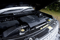 510psのハイパワーユニットは、ジャガーとの共同開発によるもの。ハイパフォーマンスセダン「XFR」にも搭載される。