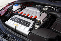 アウディTTクーペ 2.0TFSI（FF/2ペダル6MT）／3.2クワトロ（4WD/6MT）【海外試乗記】の画像